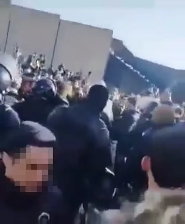 Escalating Tensions Between U.S. and Iran: Trump's Warnings, Deadly Protests, and Implications for Global Markets and Domestic Policies
