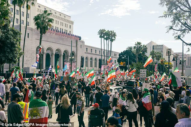 Protests in Major U.S. Cities Show Support for Iranian People Amid Crisis, Highlighting 'Free Iran' Movement and Regional Tensions