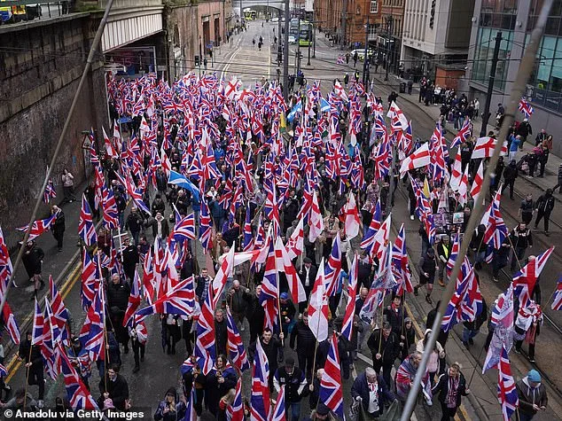Manchester Clashes: Far-Right Protesters and Counter-Demonstrators Lead to 11 Arrests