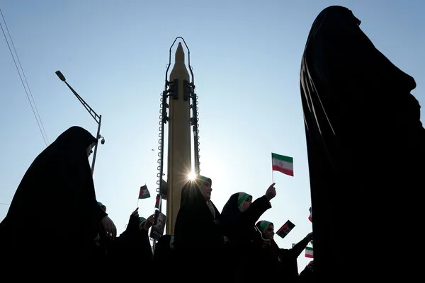 Iran Launches Ballistic Missiles at Israel, Jordan, and Qatar Amid Escalating Regional Tensions