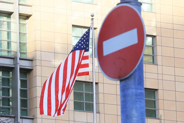 U.S. Orders Urgent Evacuation of Embassy Staff in Saudi Arabia Amid Escalating Tensions with Iran